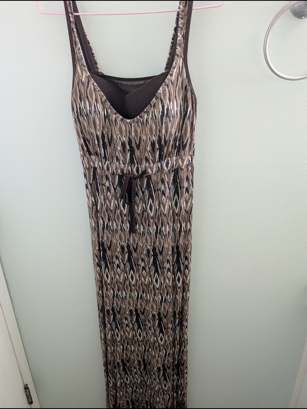 Denver Hayes Black and Brown Patterned Sleeveless Maxi Dress